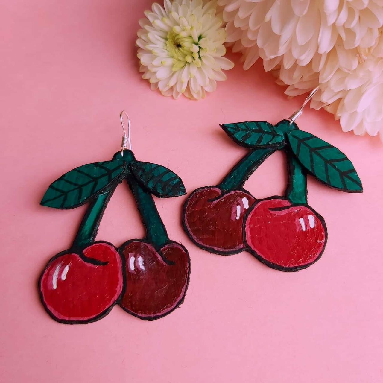 Cherry Earrings , Retro Earrings , Vintage , Fruit Earrings, Dangle Earrings , Sterling Silver , Faux Leather . Hand Painted , Acrylic